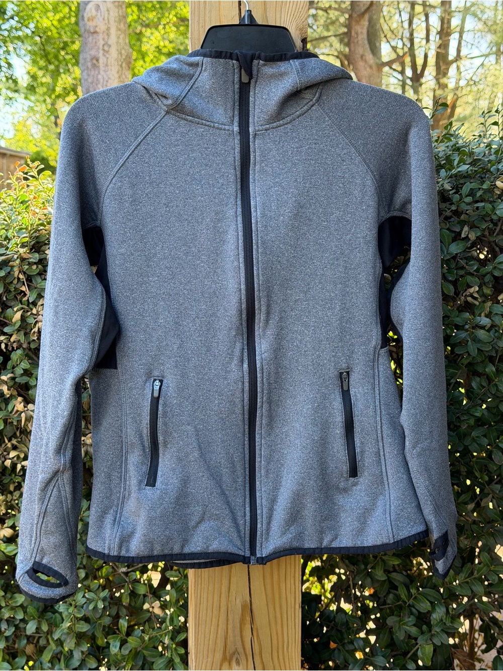 H&M Sport Women's Gray Full-Zip Hooded Performance Jacket